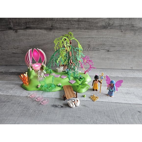 Playmobil Light Up Fairy Island Jewel Fountain Fairies Swans